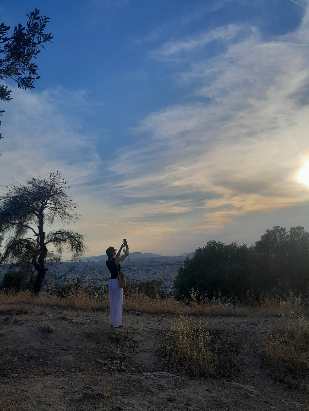 Αthens Sunset Walking Tour: 3 Secret Hills & Wine bar in Koukaki
