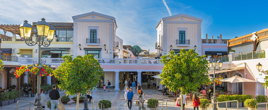 Shopping & Dining: Athens Designer Outlet & Local Gastronomy