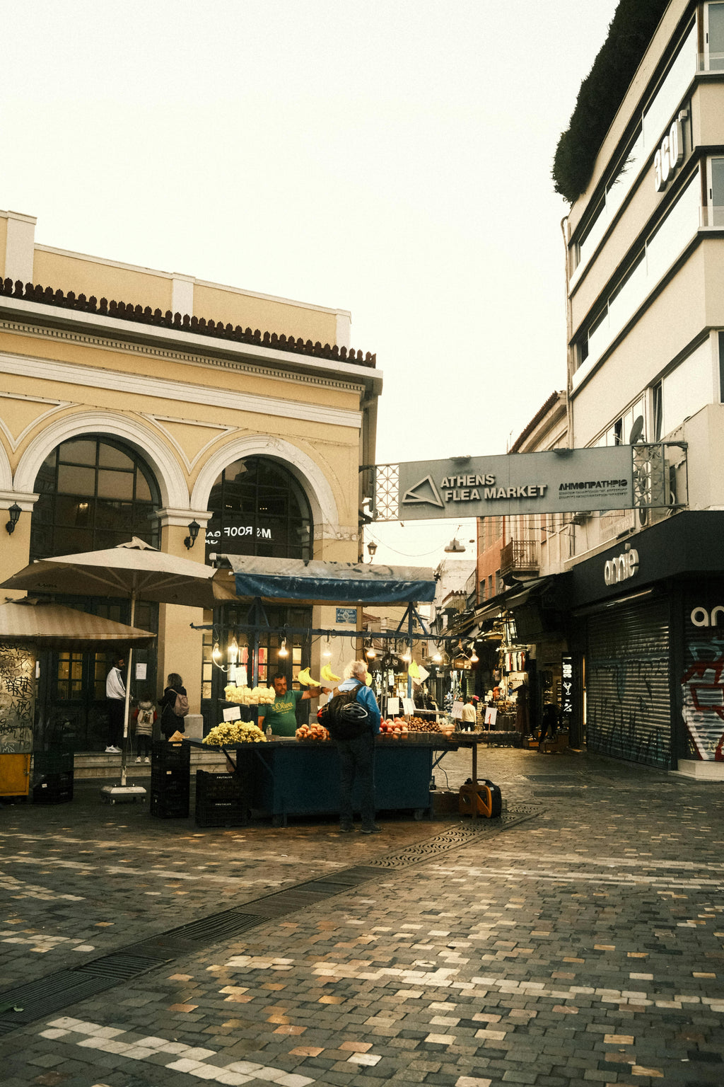 Greek Habits Tour in Athens: Propylaea, Varvakeios Market & Flea Market with Food Tasting